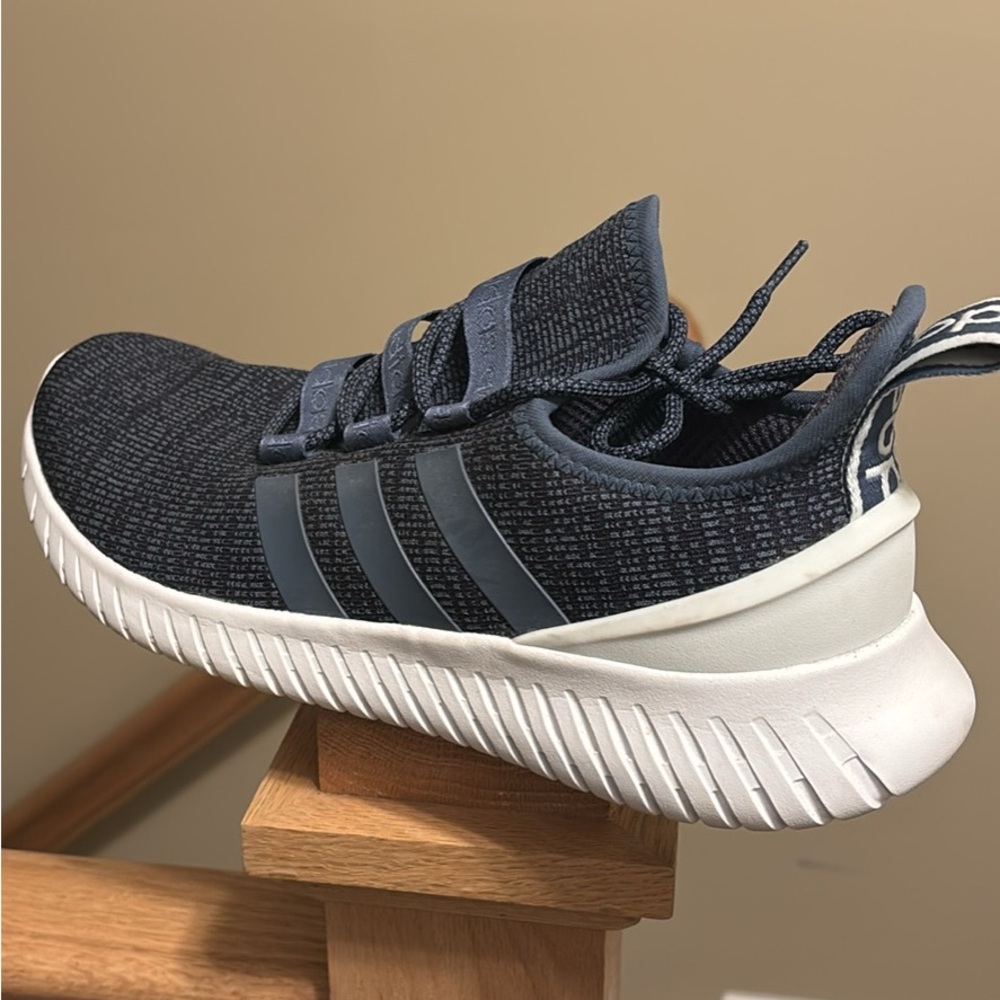 Adidas Men's Dark Blue Athletic Shoes